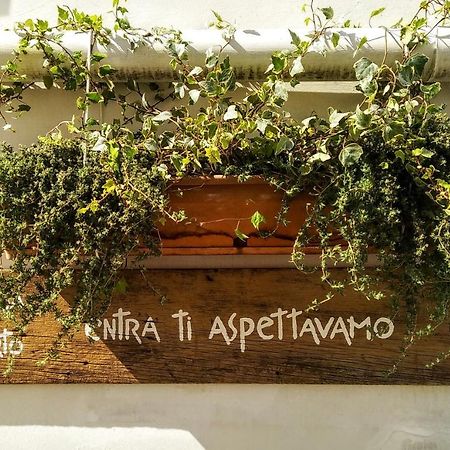 Riparo Di Masseria Urbana Crispiano Luaran gambar